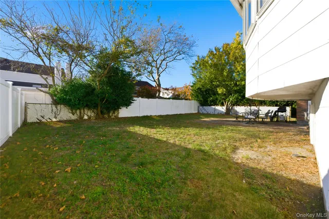 $849,000 | 3924 Jane Lane, Oceanside, NY 11572