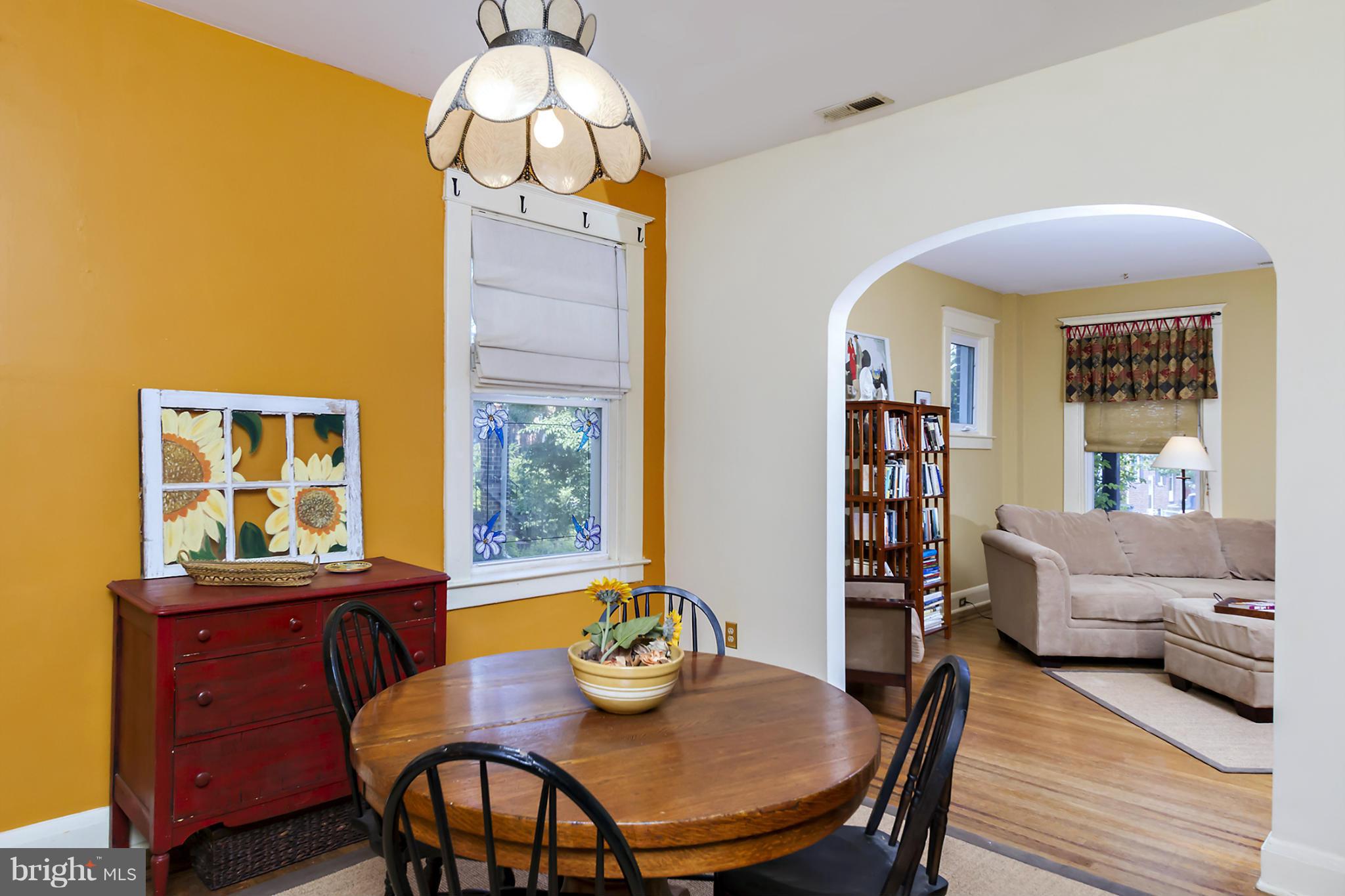 622 Stamford Road Baltimore, MD 21229 - Photo 11 of 22 Dining Area
