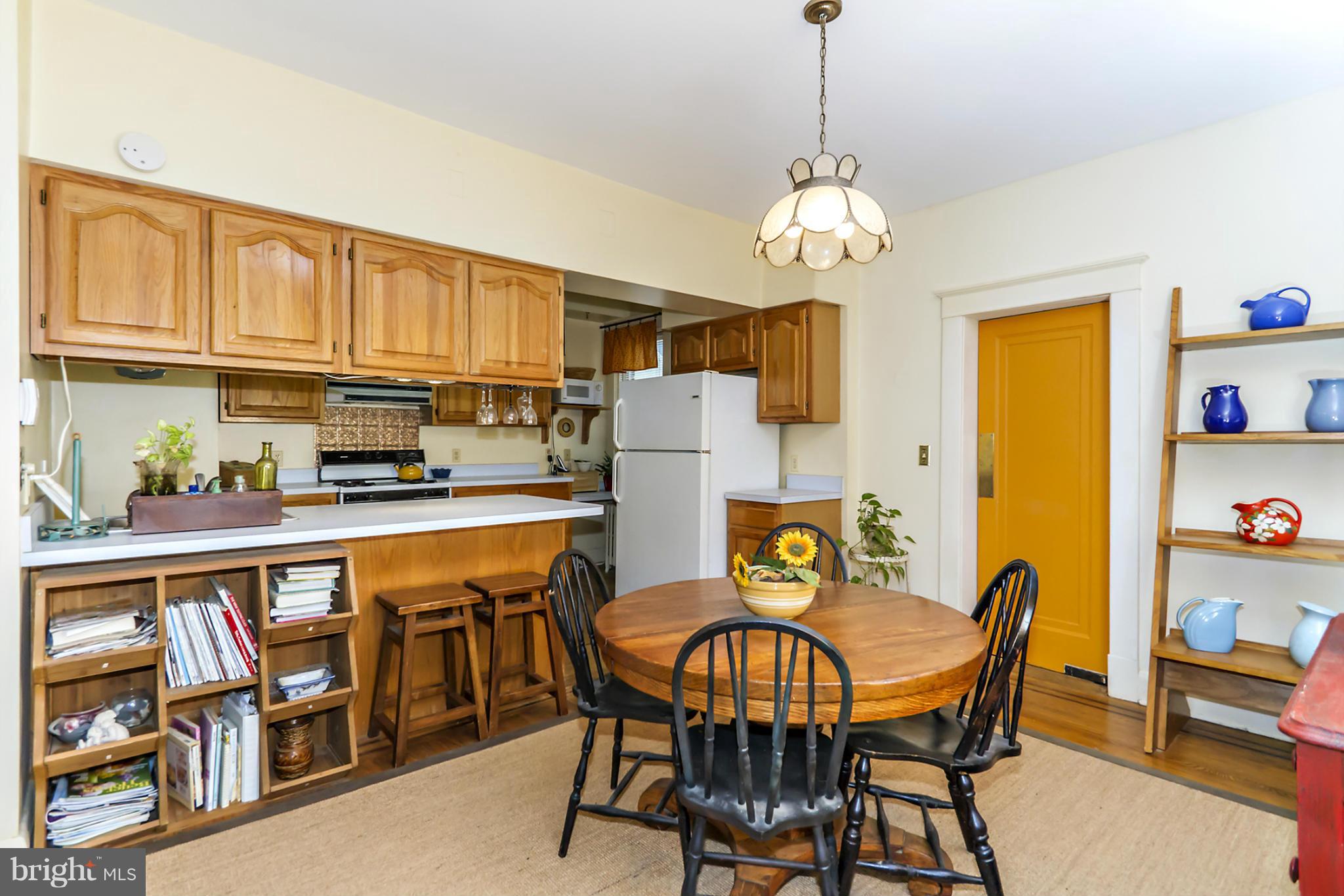 622 Stamford Road Baltimore, MD 21229 - Photo 9 of 22 Kitchen