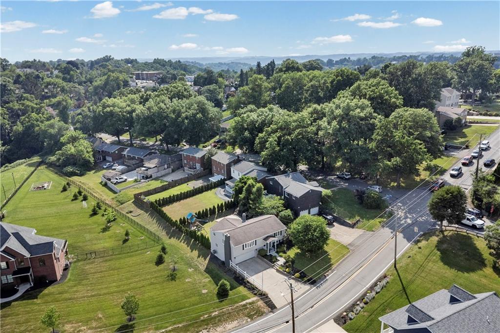 1351 Carnahan Road Pittsburgh, PA 15220 - Photo 46 of 49