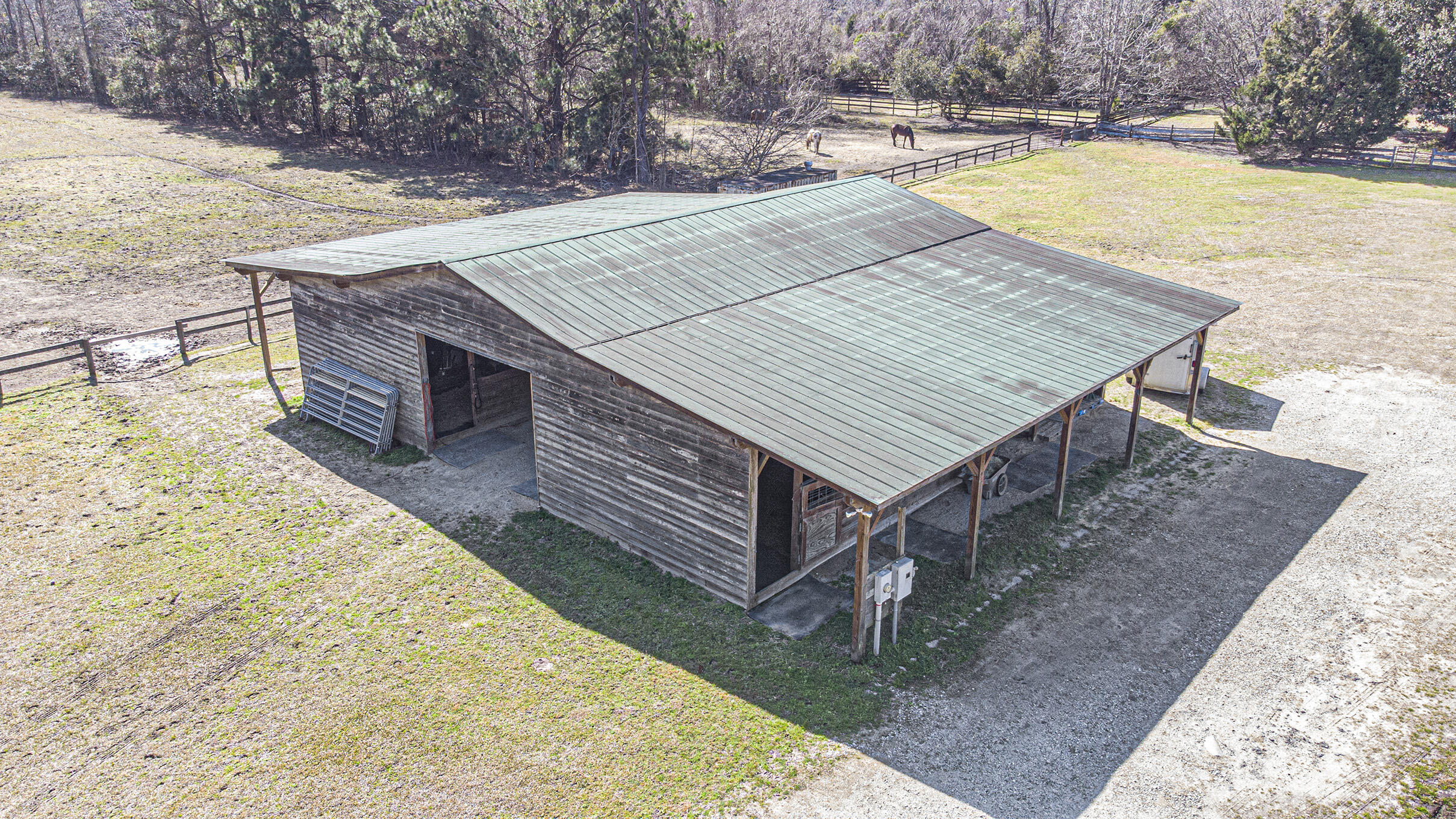 4267 Quigley Road Meggett, SC 29449 - Photo 22 of 37 Barn 3