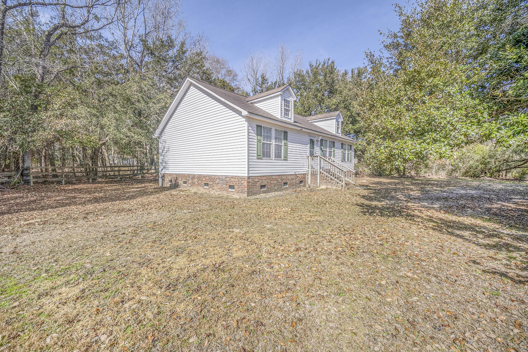 4267 Quigley Road Meggett, SC 29449 - Photo 5 of 37 Front Side