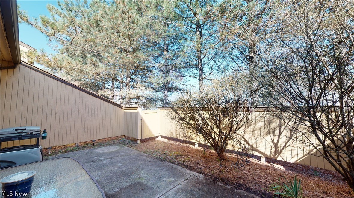 1424 Loop Road Kent, OH 44240 - Photo 14 of 17