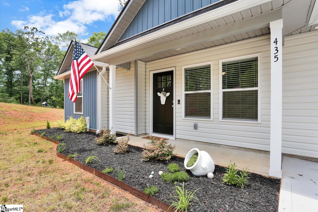 435 Foliage Court Inman, SC 29349 - Photo 3 of 36
