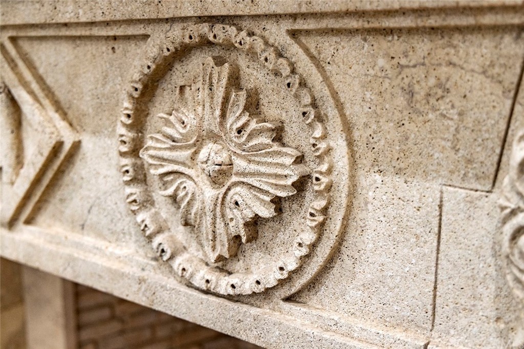 5 Clear Water Newport Coast, CA 92657 - Photo 6 of 41 a view of a mirror