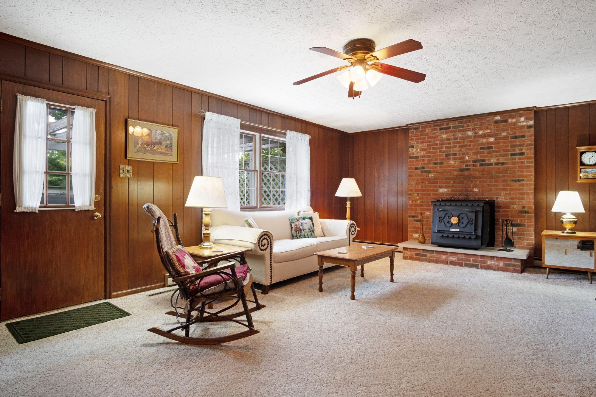 6130 Duffy Road Delaware, OH 43015 - Photo 4 of 54 Family Room