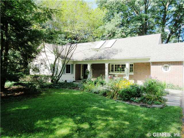 9 Creekside Road Perinton, NY 14450 - Photo 1 of 1 Exterior Front Welcome to 9 Creekside Road tucked