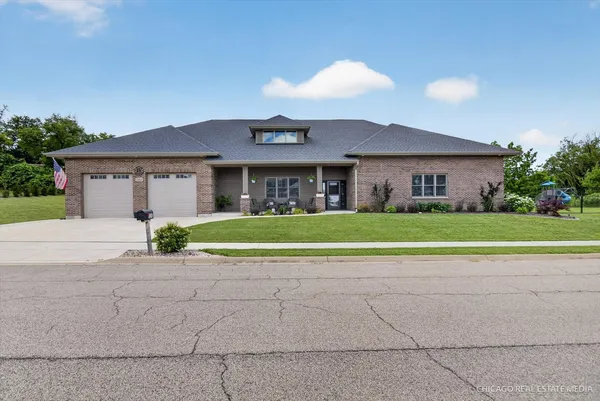 $780,000 | 1210 Stonegate Drive, Marengo, IL 60152