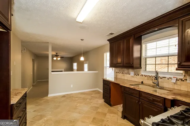 $1,910 | 6650 Etterlee Drive, Stone Mountain, GA 30087