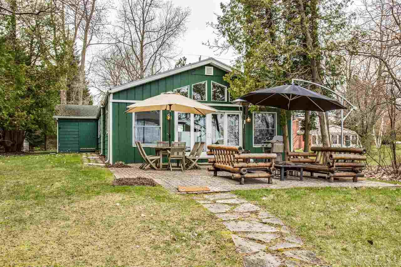 5804 Lakeshore Road Palms, MI 48465 - Photo 1 of 39