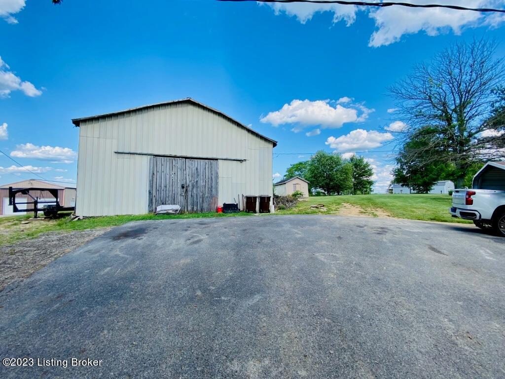 814 Lincoln Park Road Springfield, KY 40069 - Photo 21 of 25 Barn