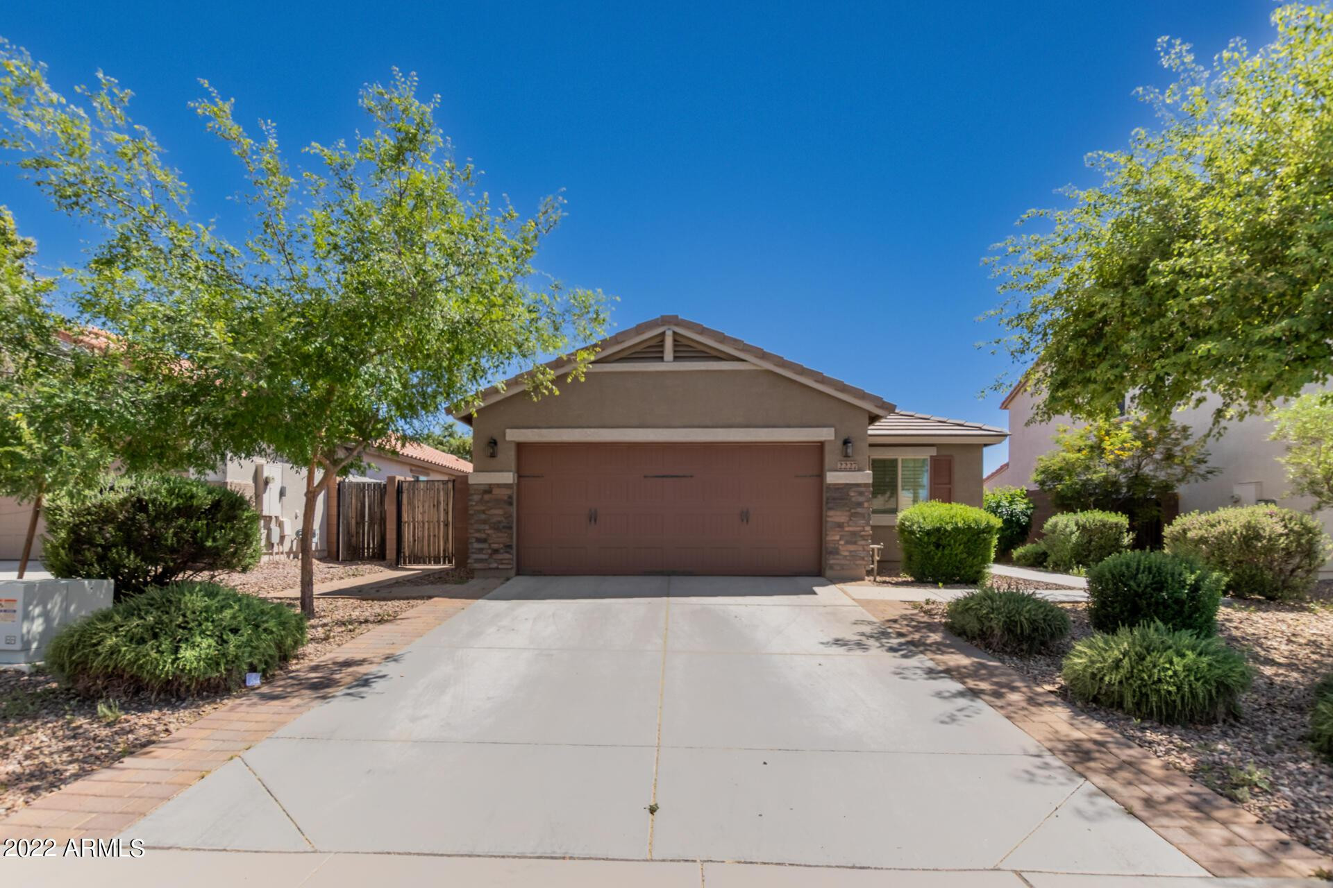 2227 East Stacey Road Gilbert, AZ 85298 - Photo 2 of 27