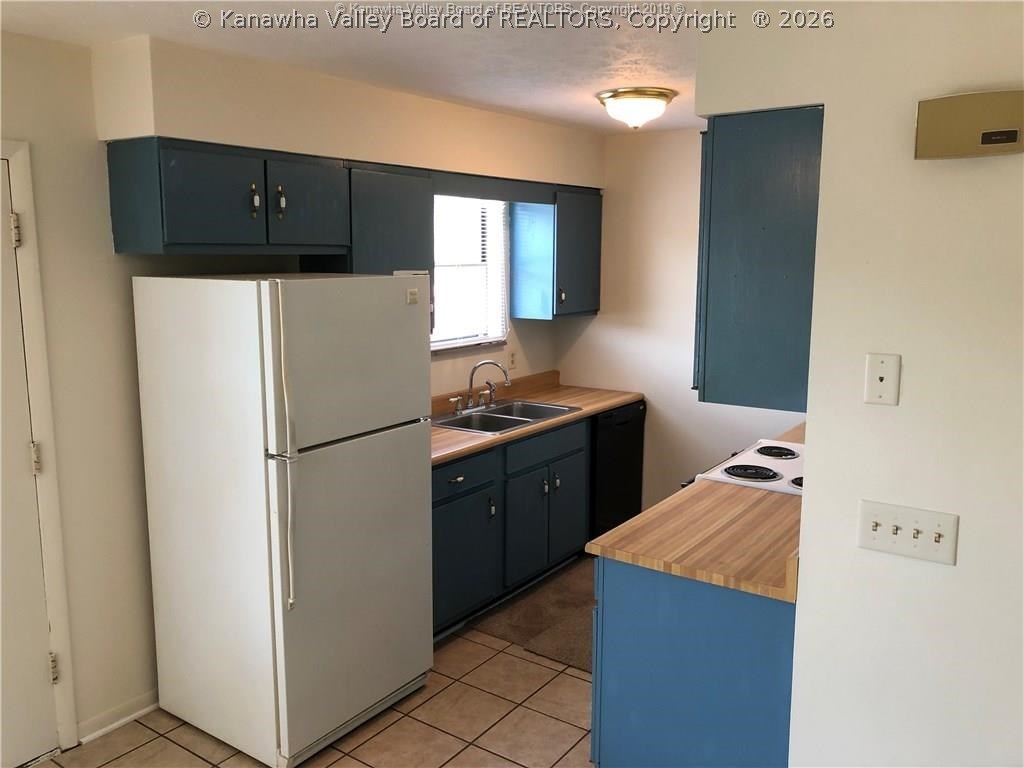 123 Oakwood Road, Unit B2 Charleston, WV 25314 - Photo 7 of 15 Gallery Image 7