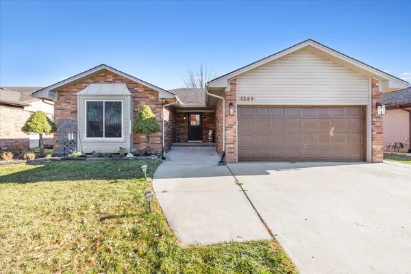 $350,000 | 1364 Milverton Drive, Troy, MI 48083