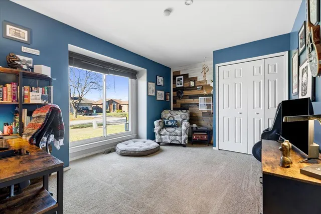 $370,000 | 1364 Milverton Drive, Troy, MI 48083