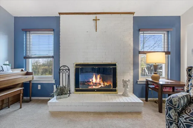 $370,000 | 1364 Milverton Drive, Troy, MI 48083