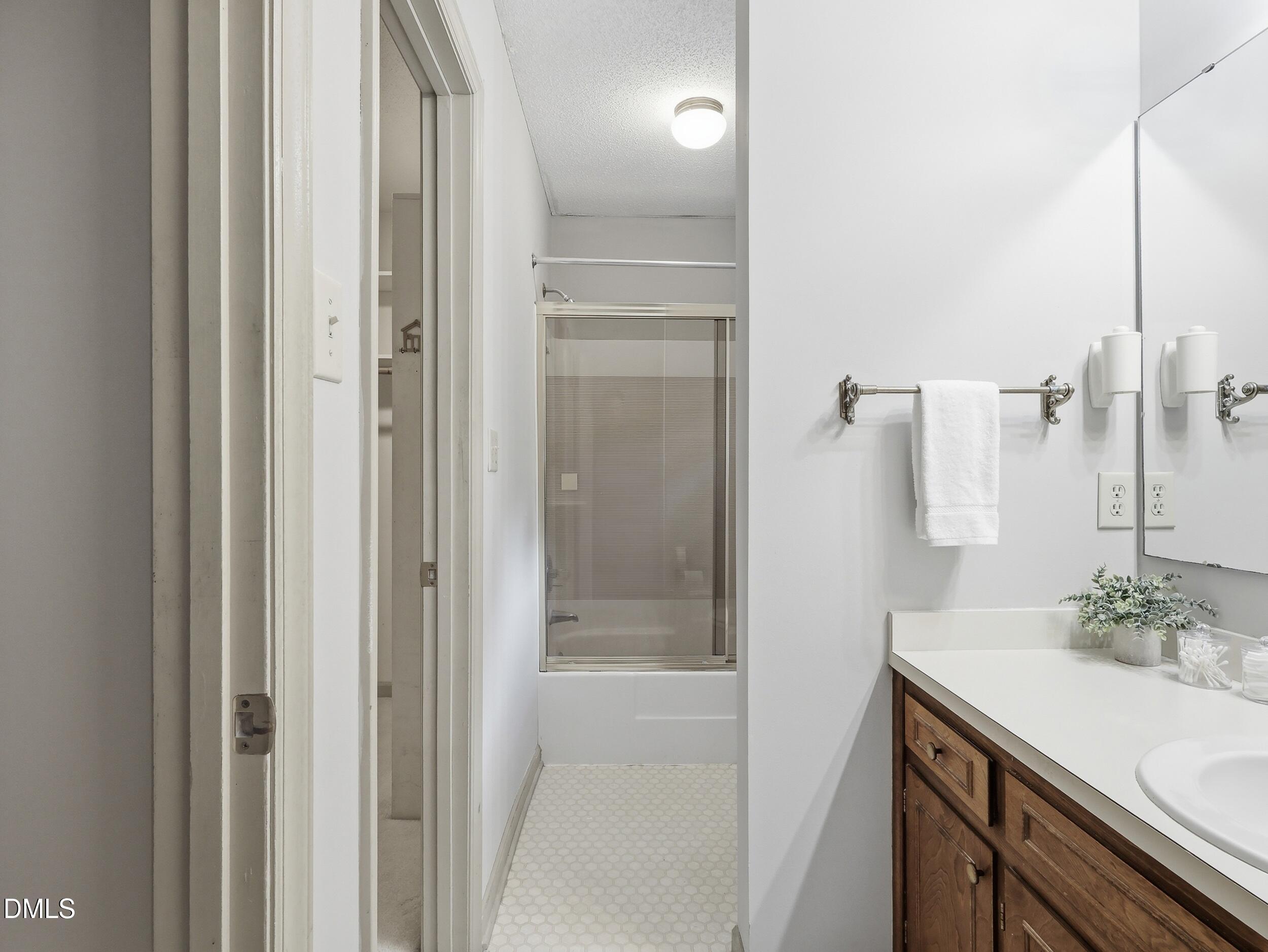 7312 Deer Track Drive Raleigh, NC 27613 - Photo 17 of 43