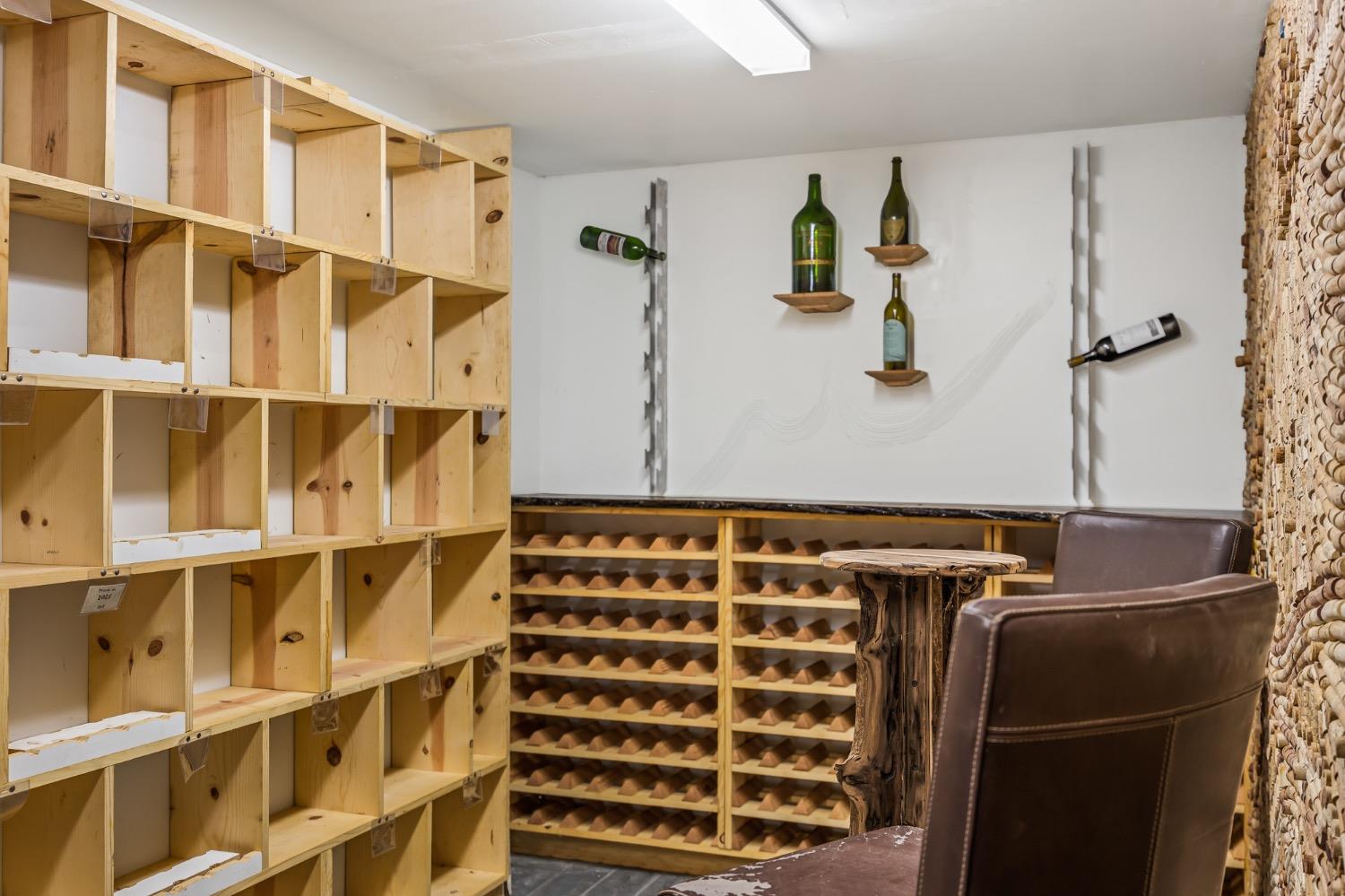 26210 Elwood Road Sanger, CA 93657 - Photo 35 of 36 a bathroom with a shower