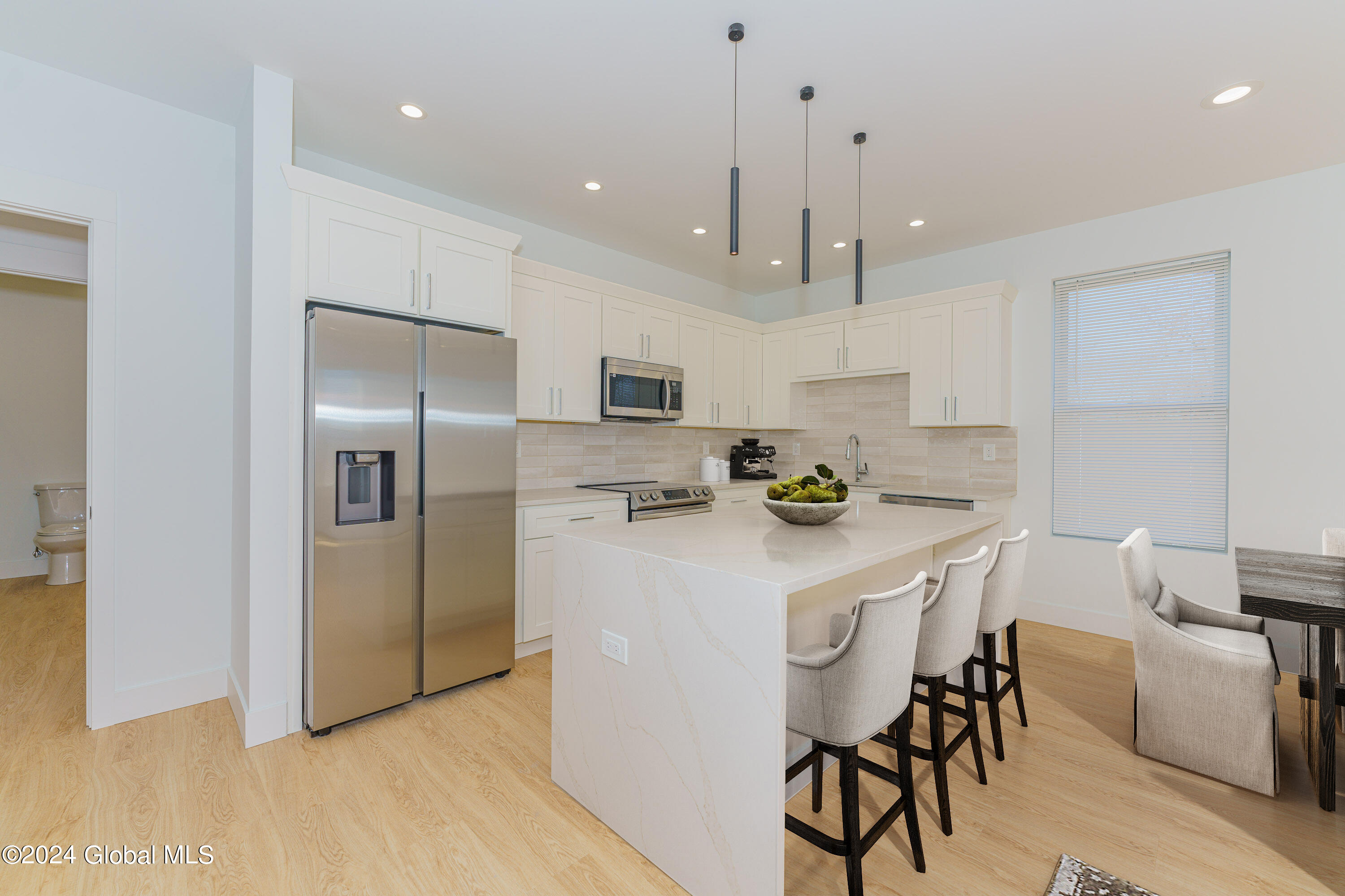 1133 Loudon Road Cohoes, NY 12047 - Photo 4 of 25 3 Apt 204 3-2