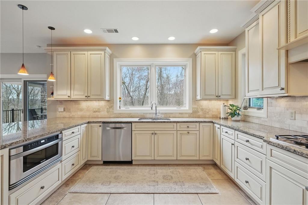 3611 Centerview Road Gibsonia, PA 15044 - Photo 16 of 49 Gallery Image 16