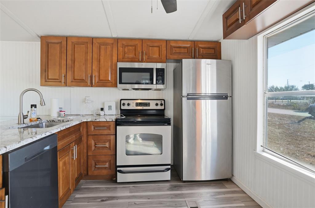 9727 Lake Drive Weeki Wachee, FL 34613 - Photo 2 of 28