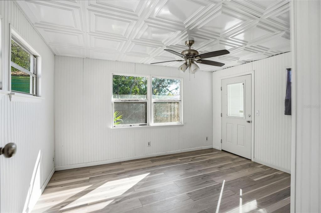 9727 Lake Drive Weeki Wachee, FL 34613 - Photo 4 of 28