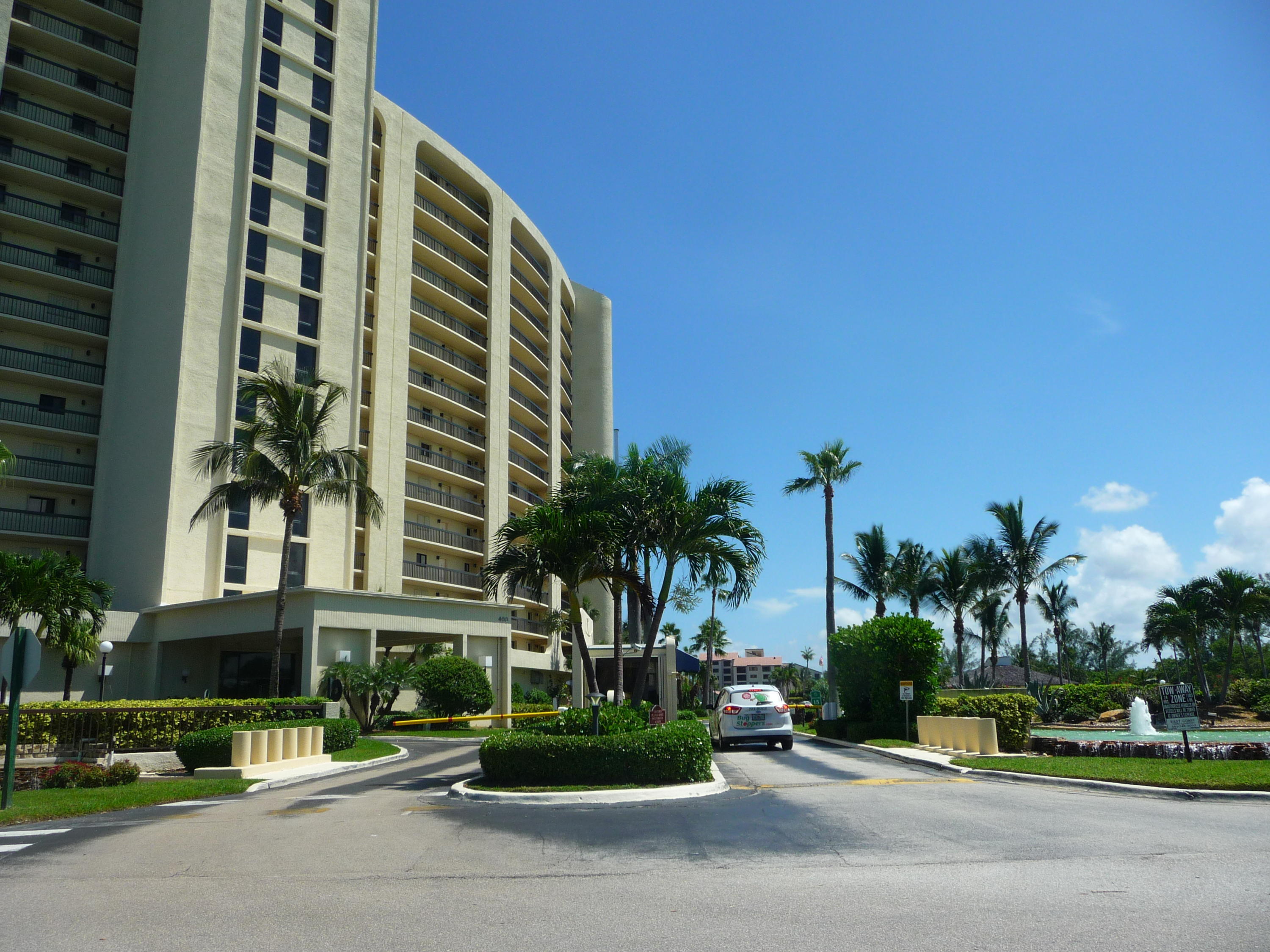 100 Ocean Trail Way, Unit 801 Jupiter, FL 33477 - Photo 3 of 45 MANNED GUARD GATE