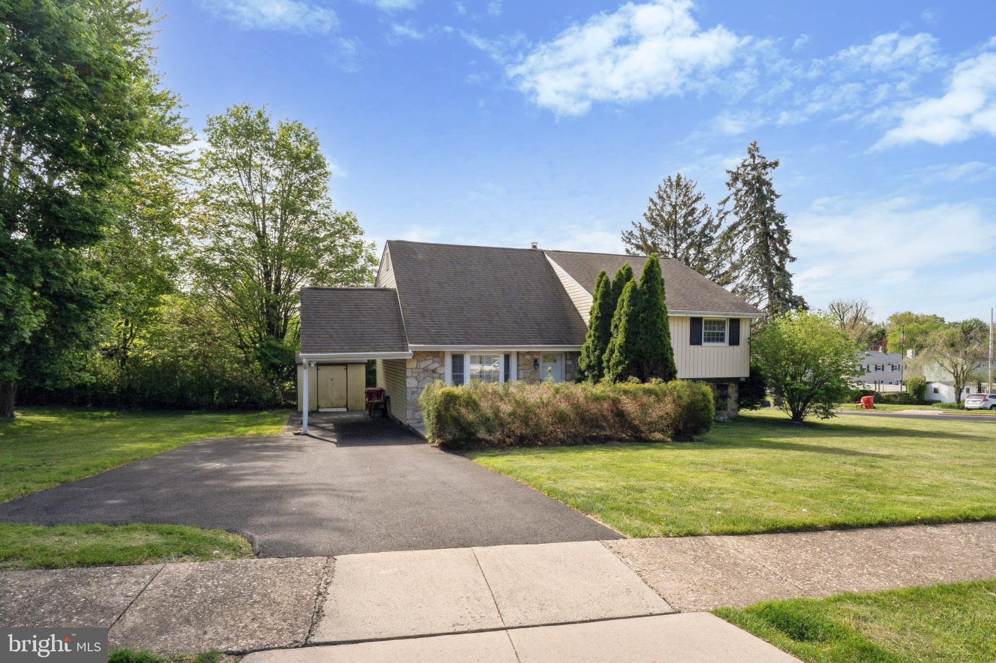 1313 Cloverly Road Warminster, PA 18974 - Photo 1 of 15 Gallery Image 1