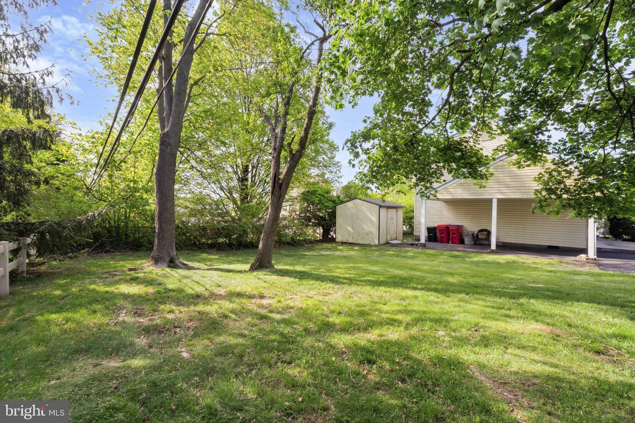 1313 Cloverly Road Warminster, PA 18974 - Photo 15 of 15 Side Yard