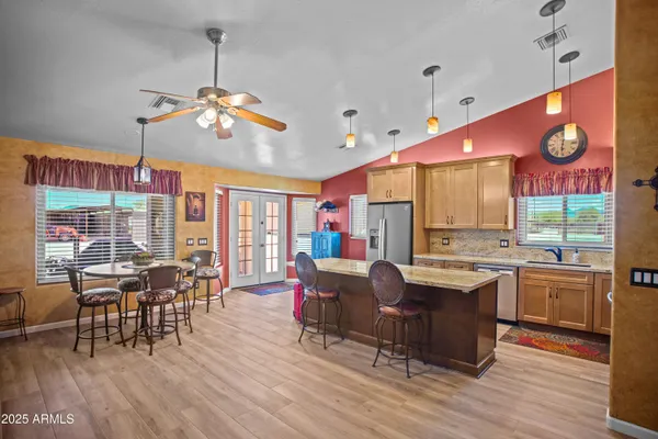 $1,200,000 | 38614 North Central Avenue, Phoenix, AZ 85086
