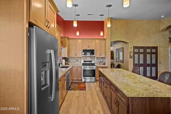 $1,200,000 | 38614 North Central Avenue, Phoenix, AZ 85086