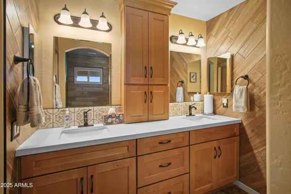 $1,200,000 | 38614 North Central Avenue, Phoenix, AZ 85086