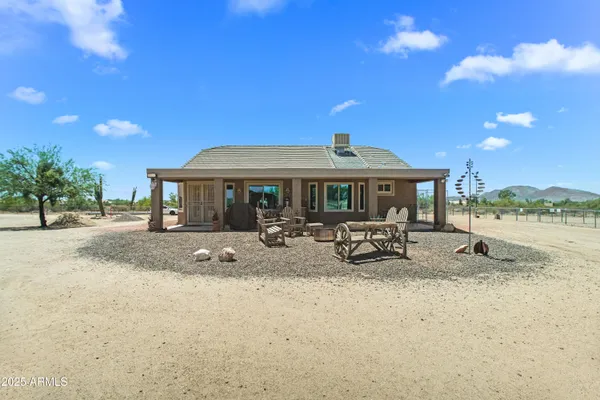 $1,200,000 | 38614 North Central Avenue, Phoenix, AZ 85086