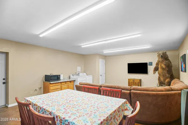 $1,200,000 | 38614 North Central Avenue, Phoenix, AZ 85086