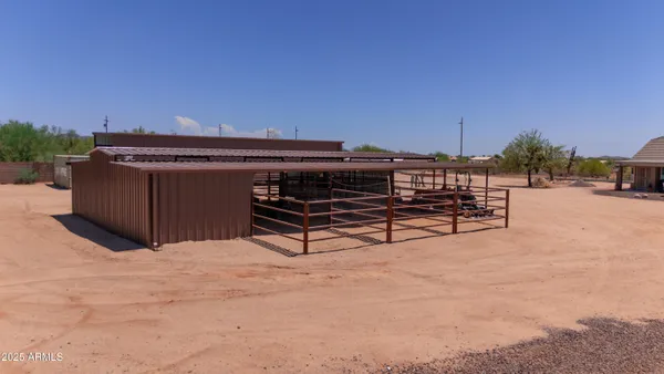 $1,200,000 | 38614 North Central Avenue, Phoenix, AZ 85086