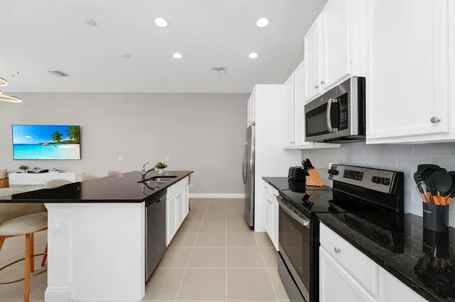 $3,000 | 302 Captiva Drive, Davenport, FL 33896