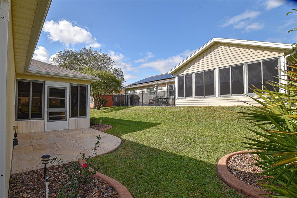9033 Southeast 135th Loop Summerfield, FL 34491 - Photo 8 of 83