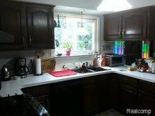 33732 Old Timber Road Farmington, MI 48331 - Photo 11 of 22 12.jpg
