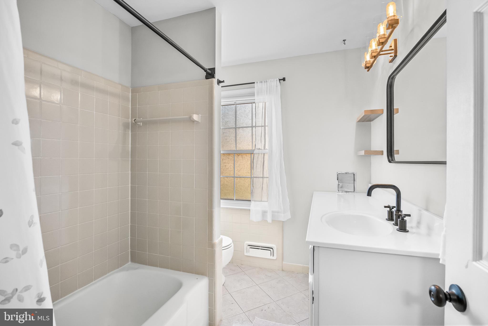 445 Pelham Road Cherry Hill, NJ 08034 - Photo 30 of 36 Gallery Image 30