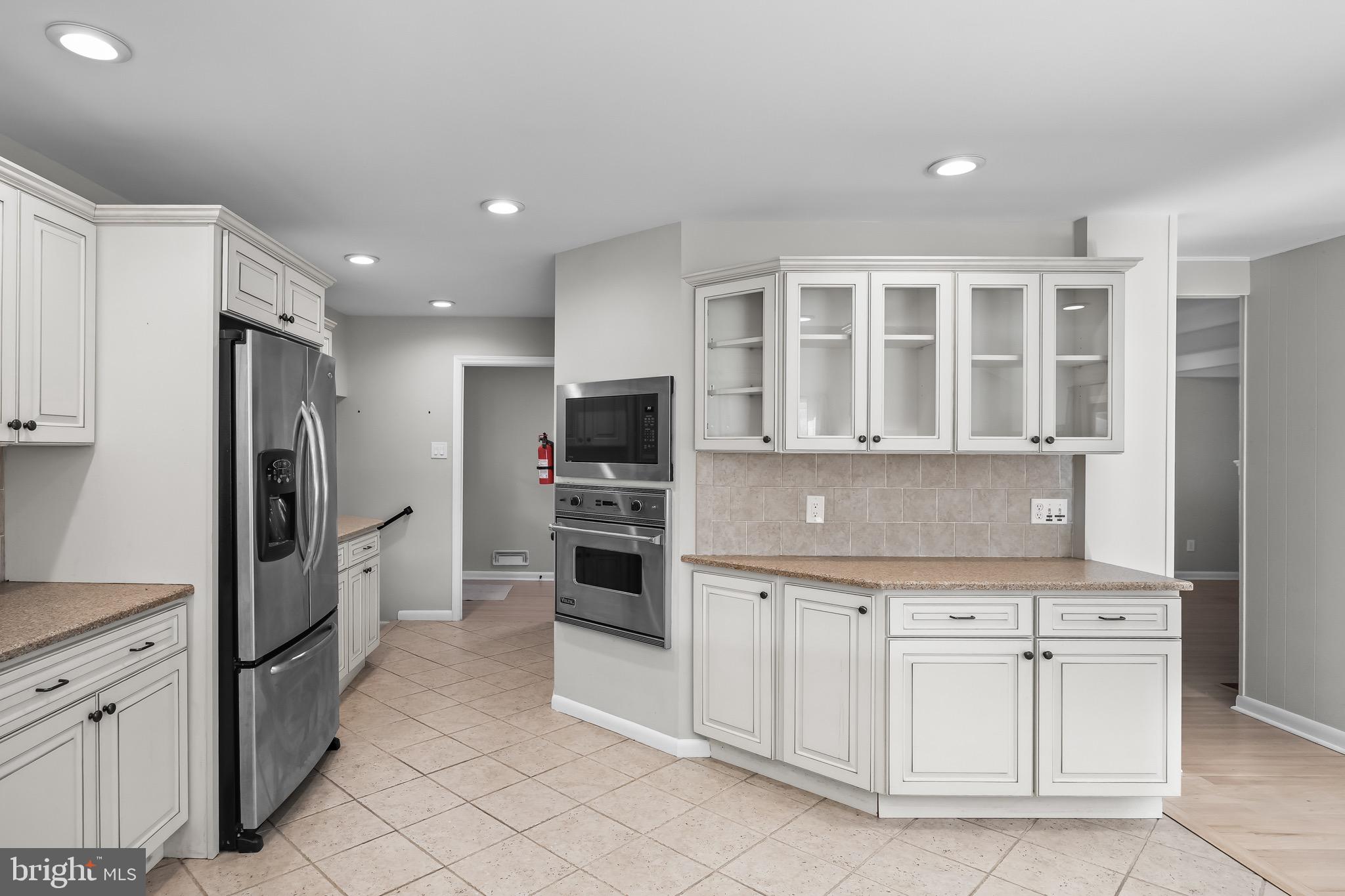 445 Pelham Road Cherry Hill, NJ 08034 - Photo 7 of 36 Gallery Image 7