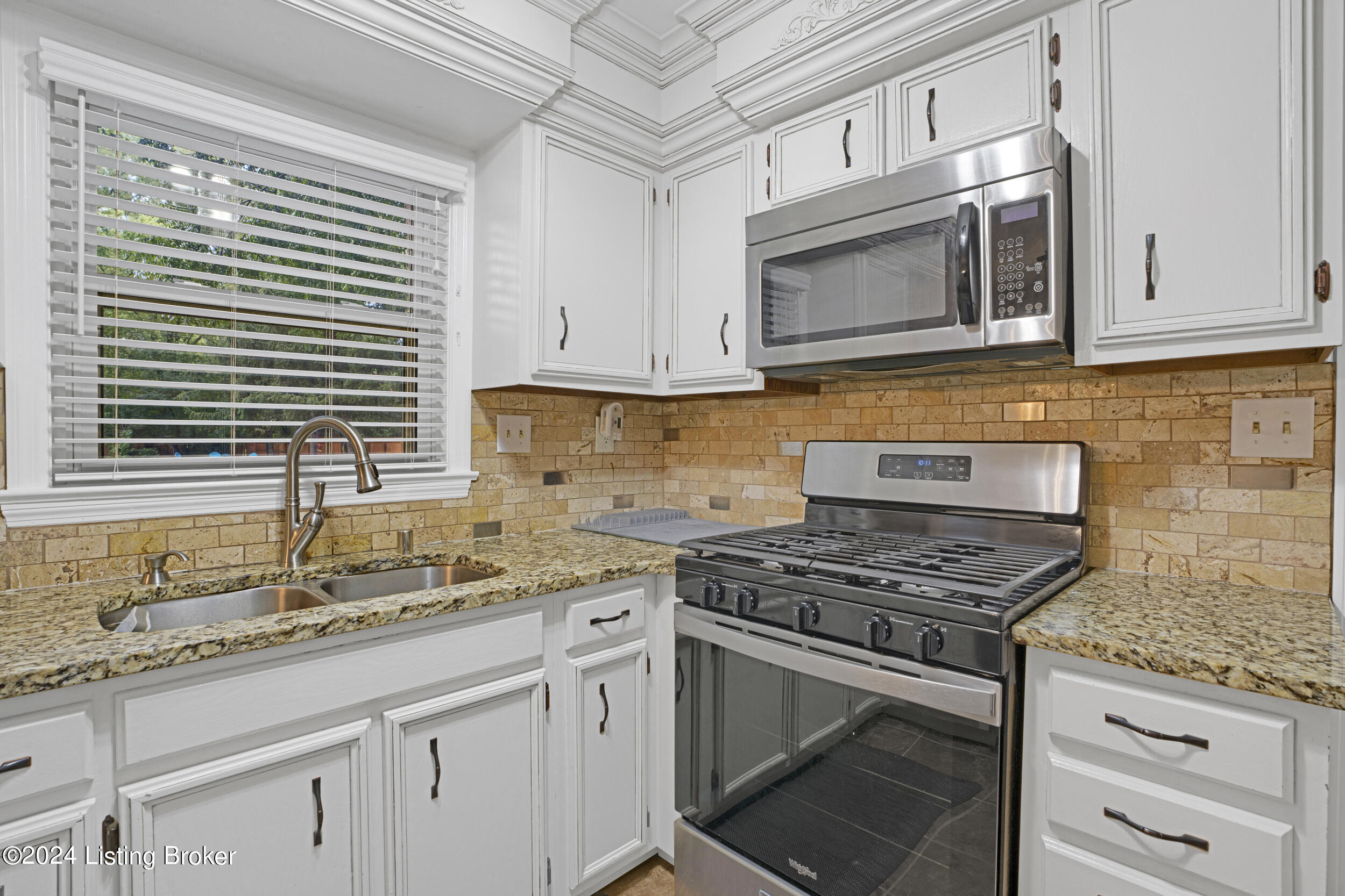 7204 Springdale Road Louisville, KY 40241 - Photo 11 of 56 dsc09725