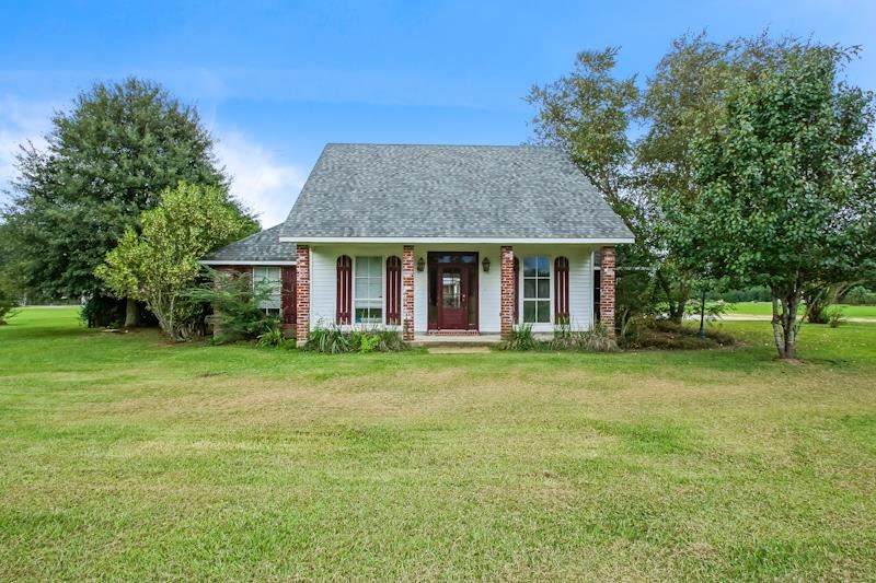 8868 Lemon Road Slaughter, LA 70777 - Photo 1 of 23 Gallery Image 1