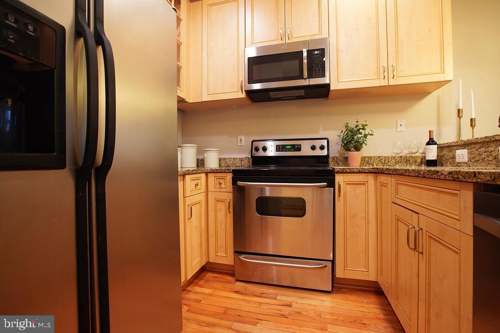 1330 Park Road Northwest, Unit A Washington, DC 20010 - Photo 9 of 20 Kitchen