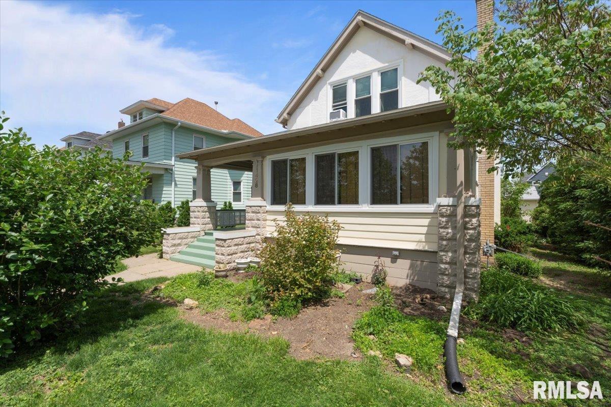 1428 9th Street Moline, IL 61265 - Photo 2 of 46