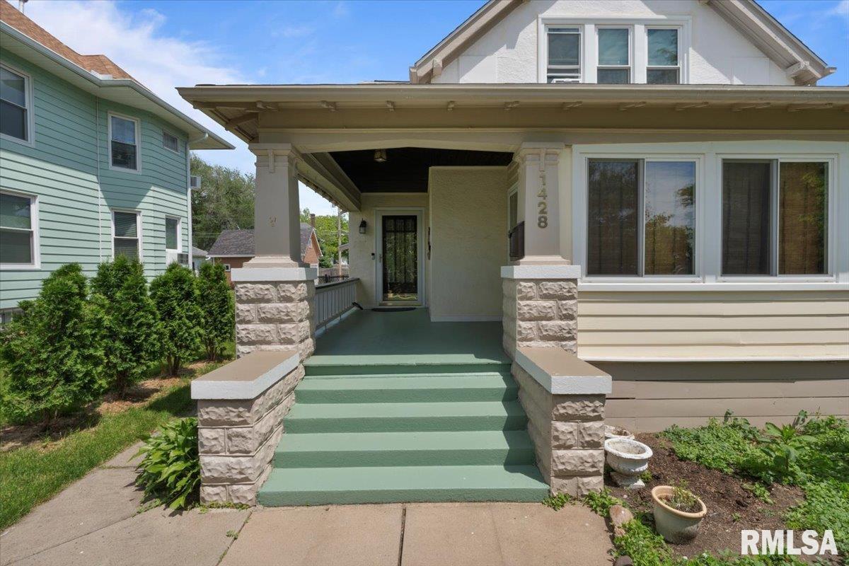 1428 9th Street Moline, IL 61265 - Photo 3 of 46