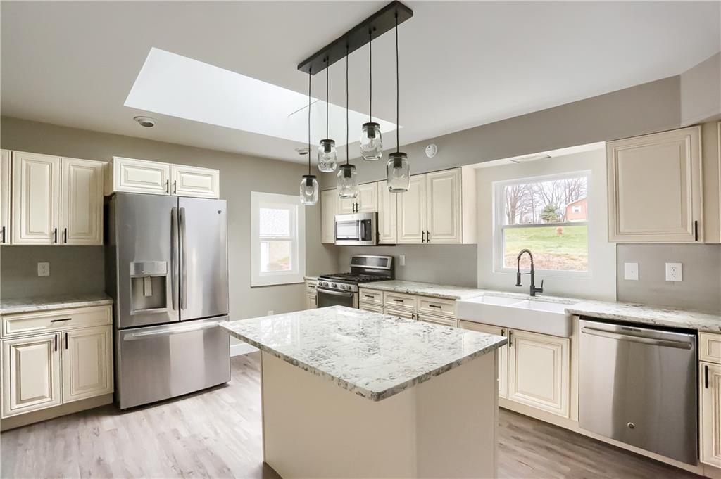1707 Merriman Road Ambridge, PA 15003 - Photo 14 of 25