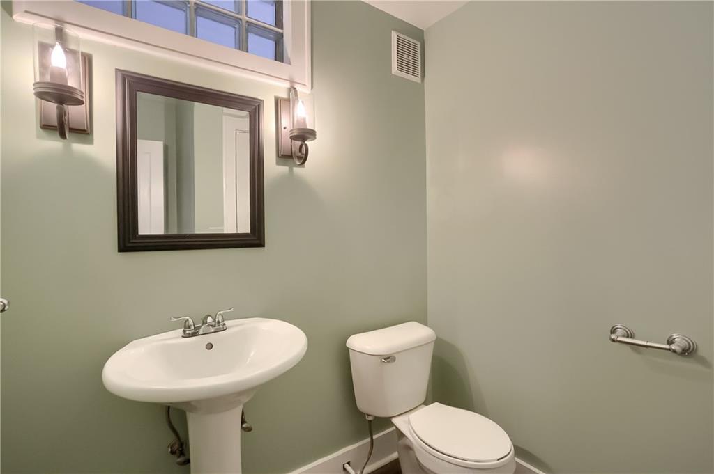 1707 Merriman Road Ambridge, PA 15003 - Photo 18 of 25