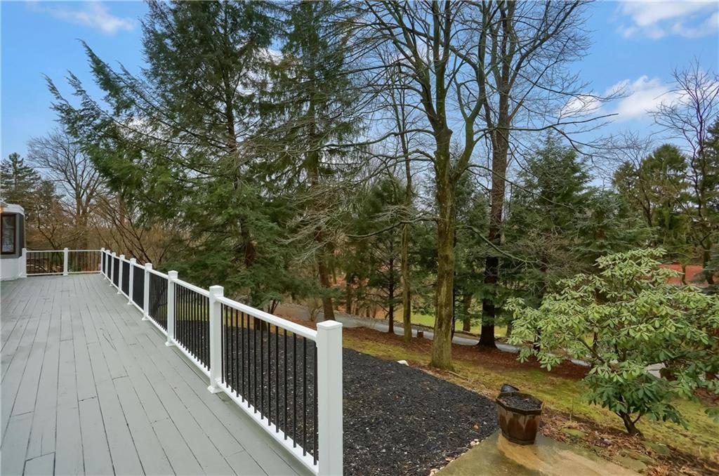 1707 Merriman Road Ambridge, PA 15003 - Photo 3 of 25