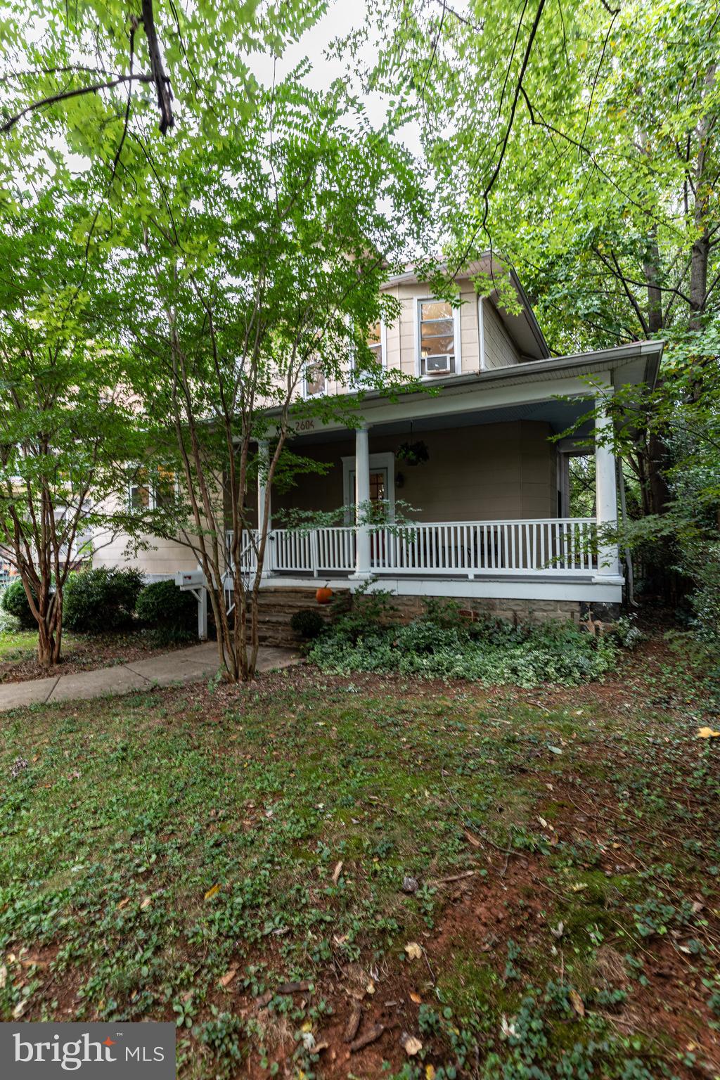 2604 Ken Oak Road Baltimore, MD 21215 - Photo 5 of 56