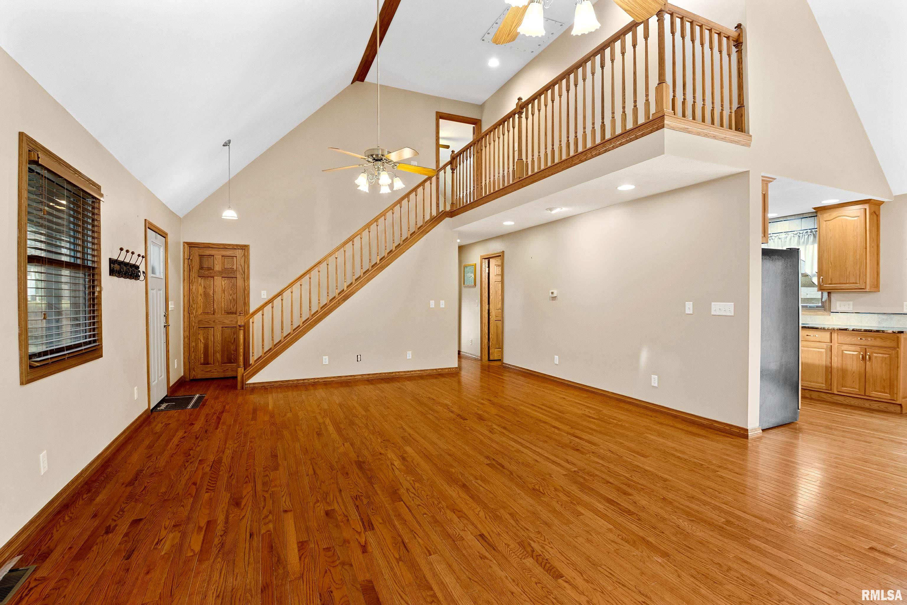 8199 Ridgeway Drive Hopedale, IL 61747 - Photo 11 of 45